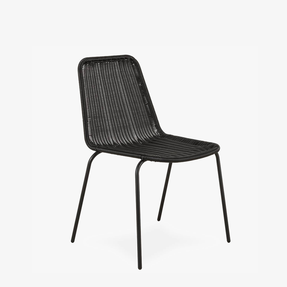 botan-chair-in-black