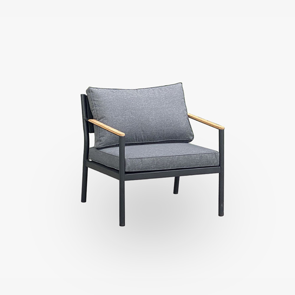 desi-lounge-chair