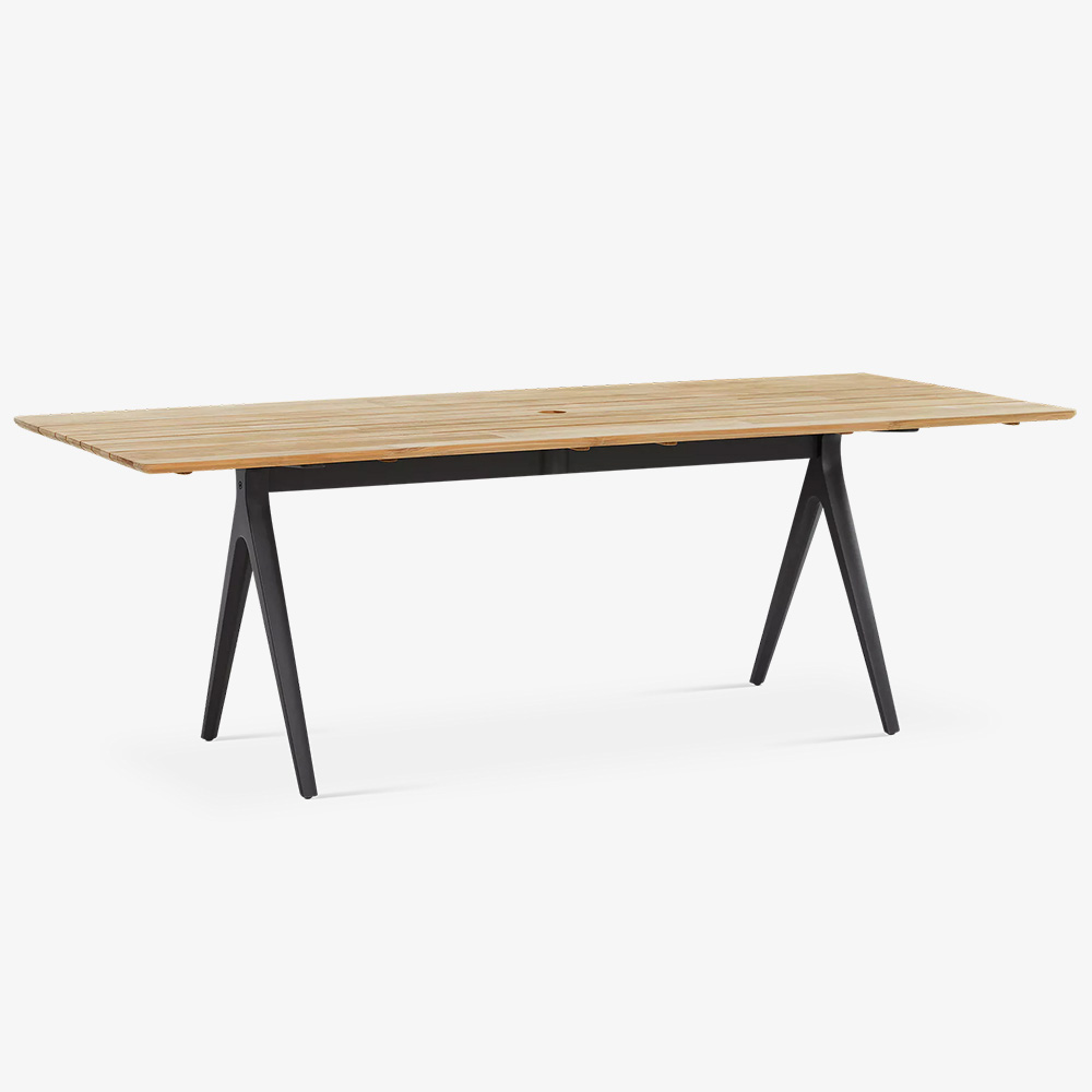 alpha-dining-table